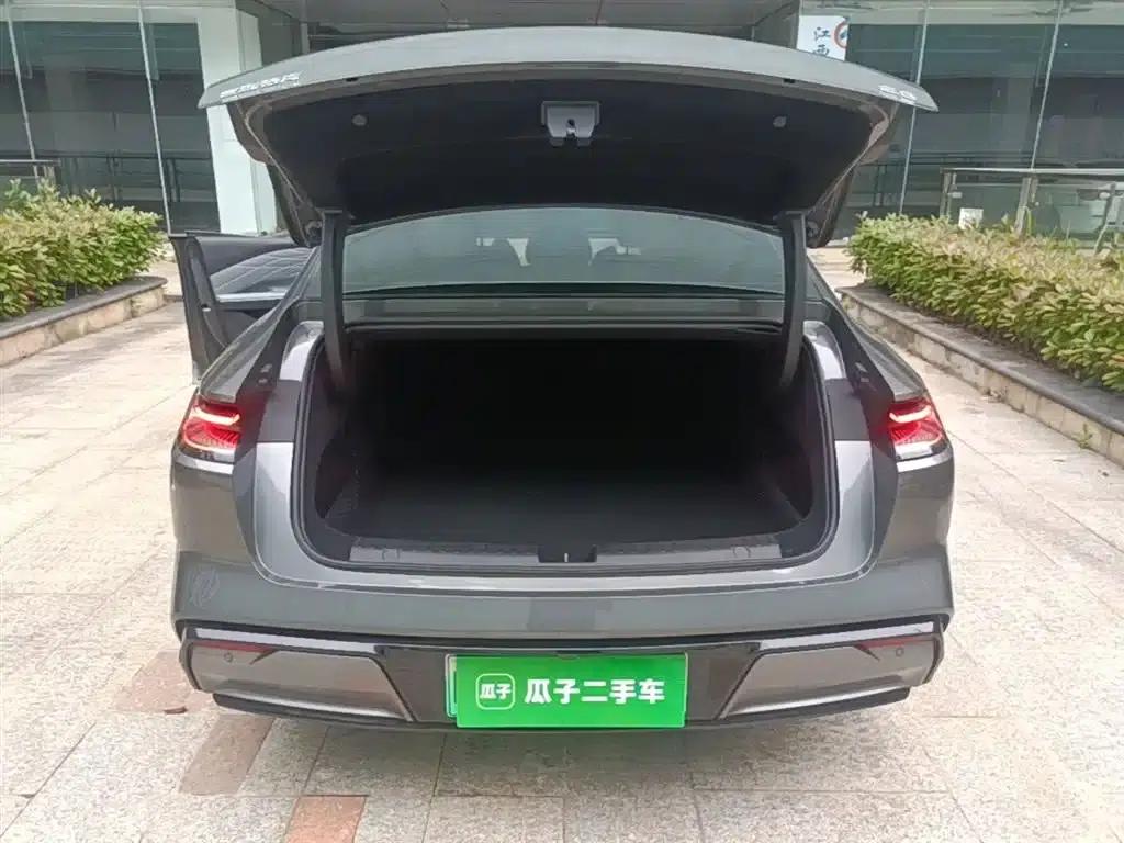 Galaxy E8 2024 Model 550km Rear-Wheel Drive PRO — миниатюра 19