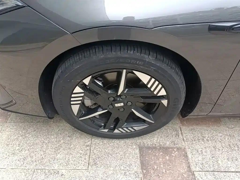 Galaxy E8 2024 Model 550km Rear-Wheel Drive PRO — миниатюра 23