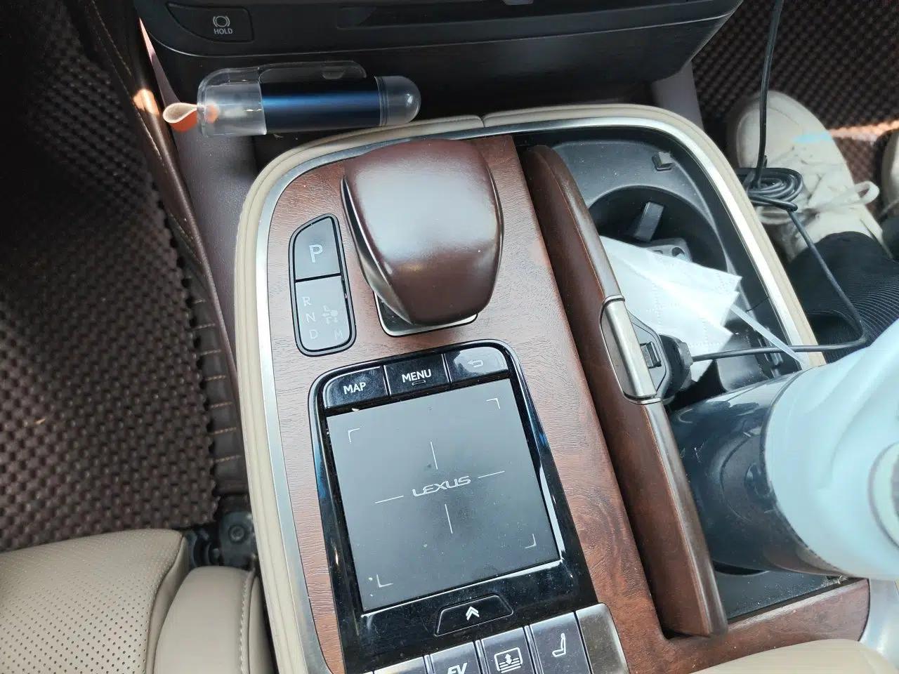 Lexus LS 2018 500h Premier Edition China V Standard — миниатюра 15