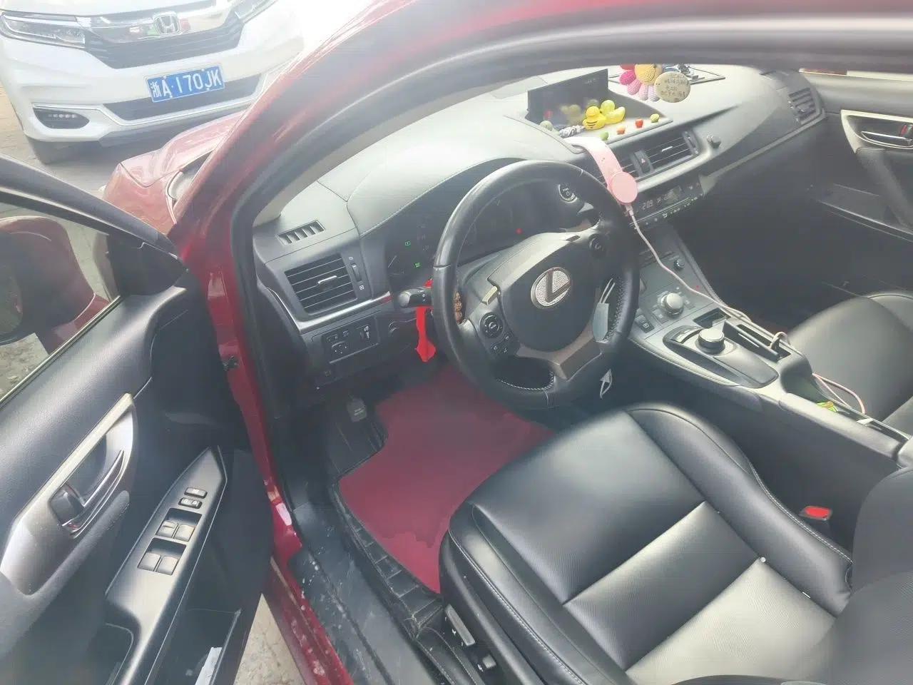 Lexus CT 2017 CT200h Comfort Edition Monochrome China V Standard — миниатюра 13