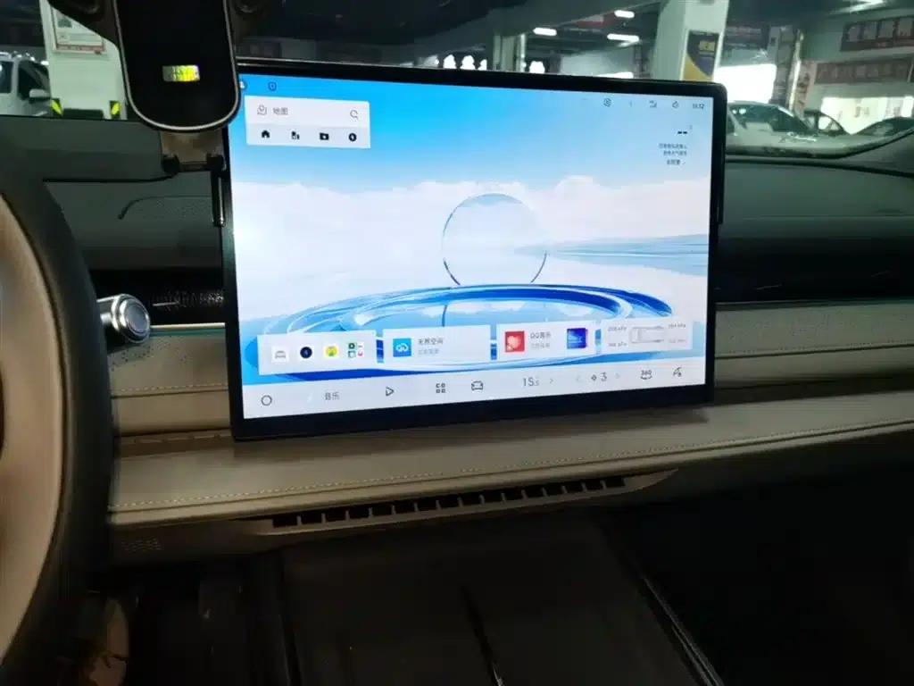 Galaxy Star 8 2025 Model 130km EM-i Flagship Edition — миниатюра 13