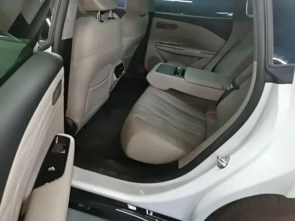 Galaxy Star 8 2025 Model 130km EM-i Flagship Edition — миниатюра 17