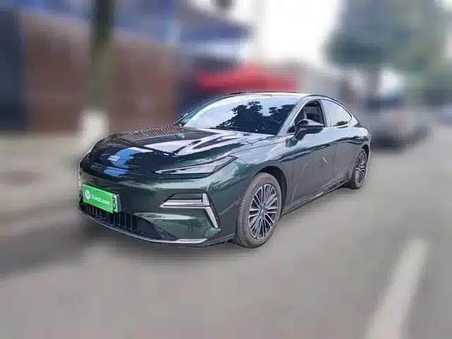 Galaxy Star 8 2025 Model 130km EM-i Premium Edition