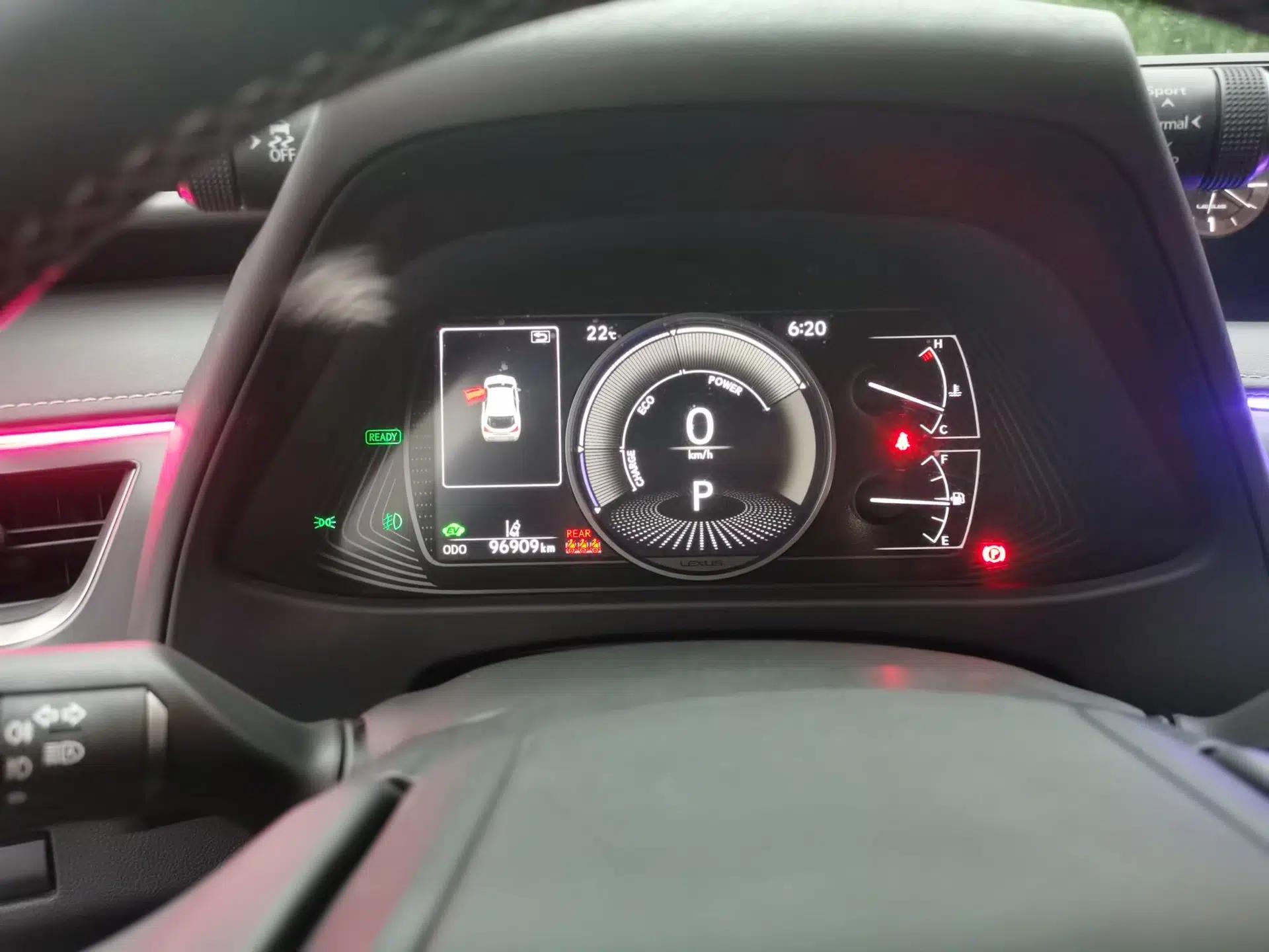 Lexus UX 2020 260h Explore & Adventure Edition — миниатюра 12