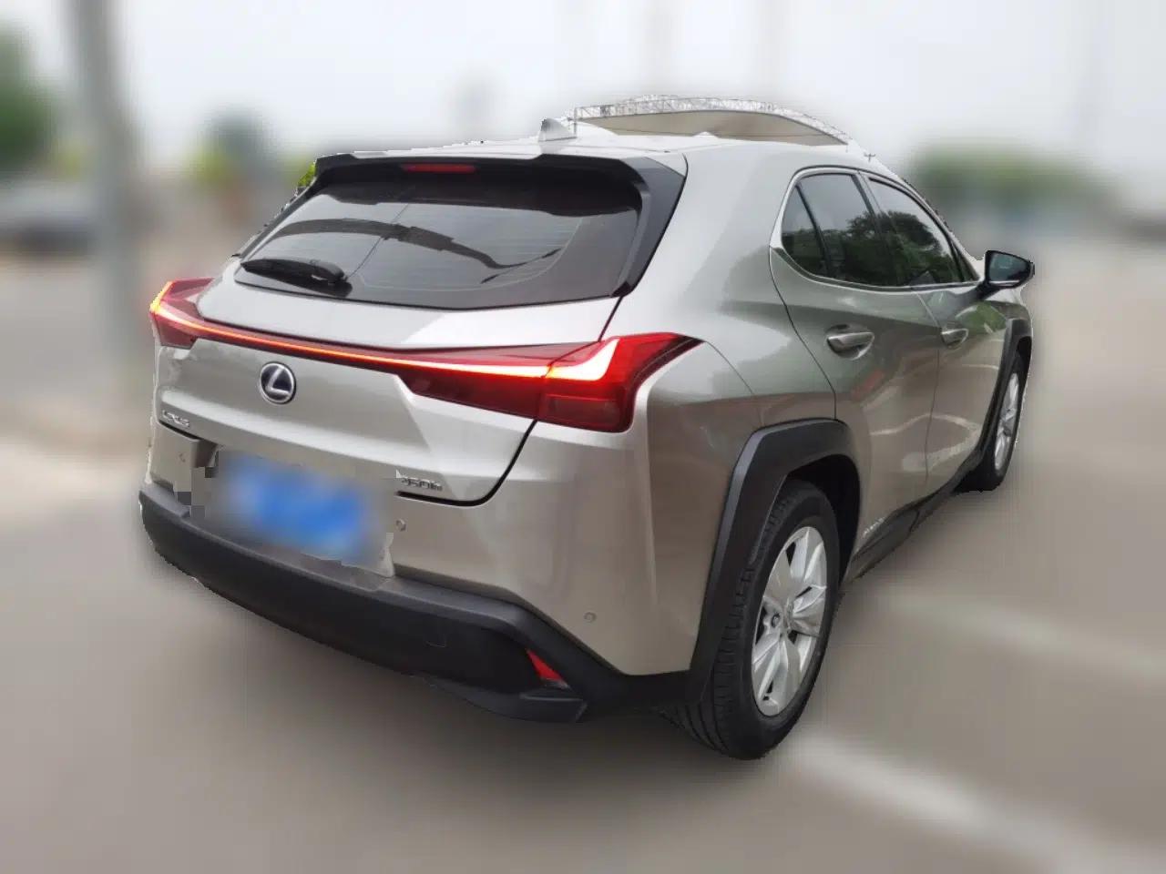 Lexus UX 2020 260h Explore & Adventure Edition — миниатюра 6