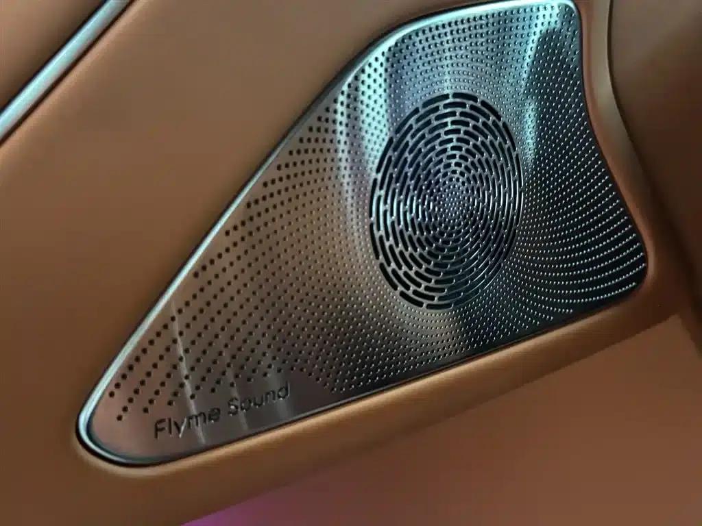 Galaxy M9 2025 210km/h AWD Navigator Edition — миниатюра 9