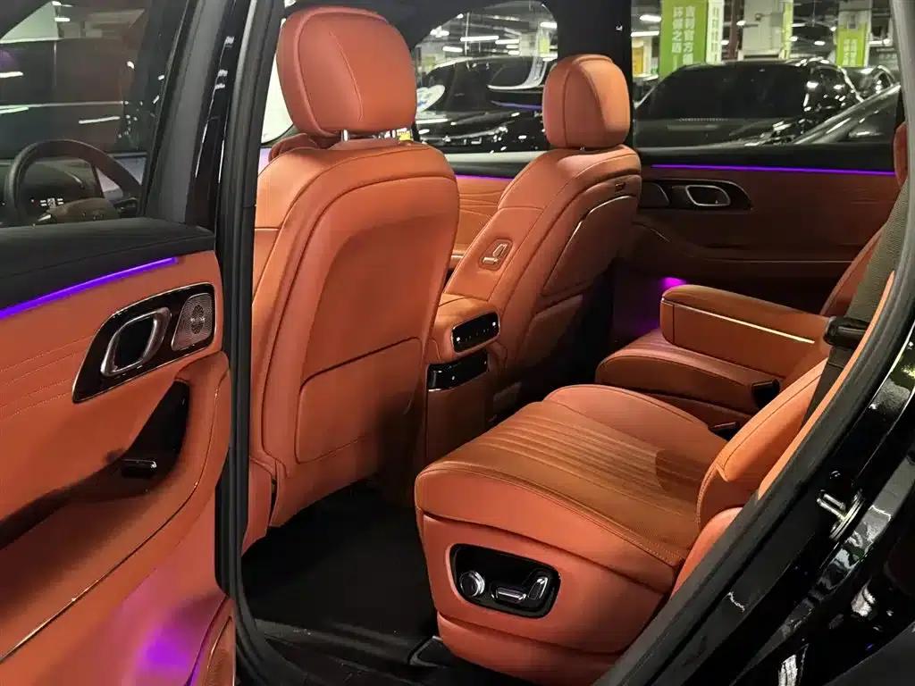 Galaxy M9 2025 210km/h AWD Navigator Edition — миниатюра 10