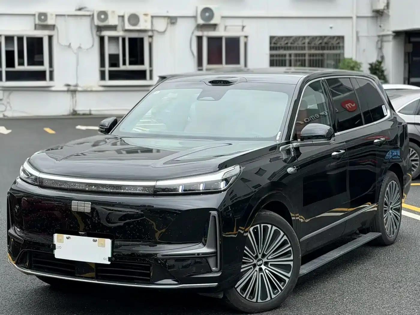 Galaxy M9 2025 210km/h AWD Navigator Edition — миниатюра 16