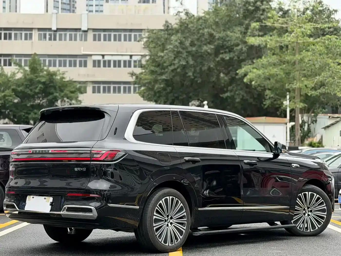 Galaxy M9 2025 210km/h AWD Navigator Edition — миниатюра 3