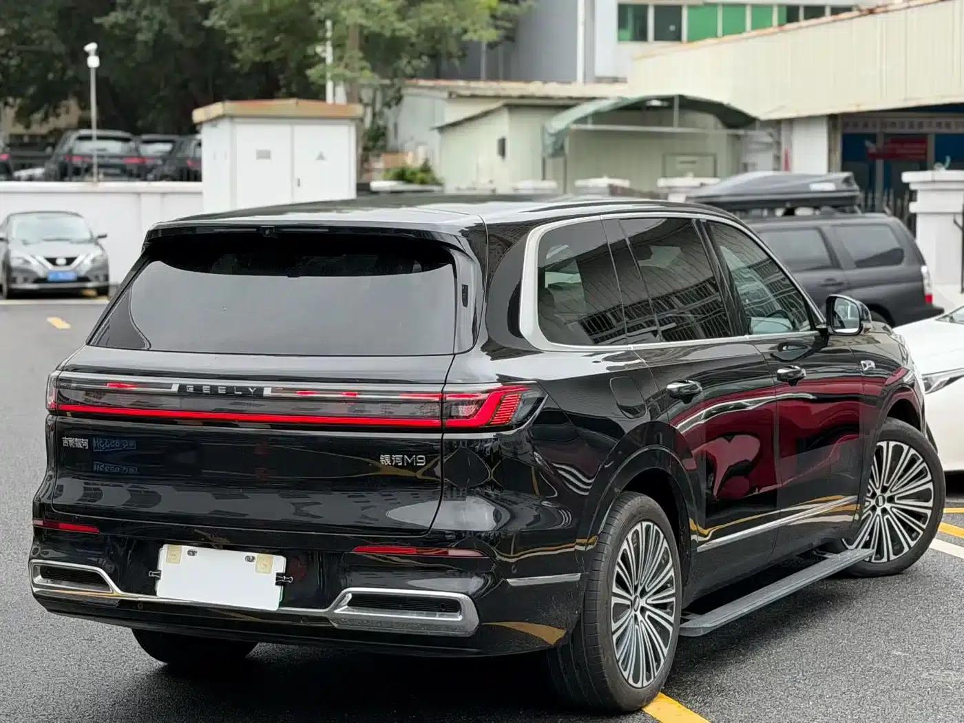 Galaxy M9 2025 210km/h AWD Navigator Edition — миниатюра 9