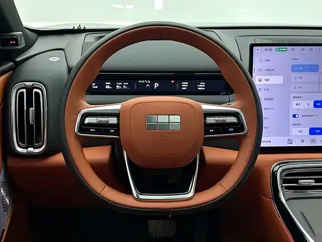 Galaxy M9 2025 210km/h AWD Navigator Edition — миниатюра 11