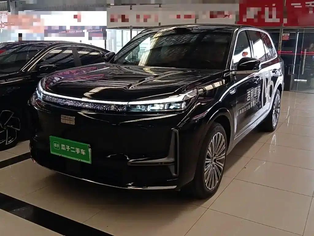 Galaxy M9 2025 210km/h AWD Navigator Edition — миниатюра 1