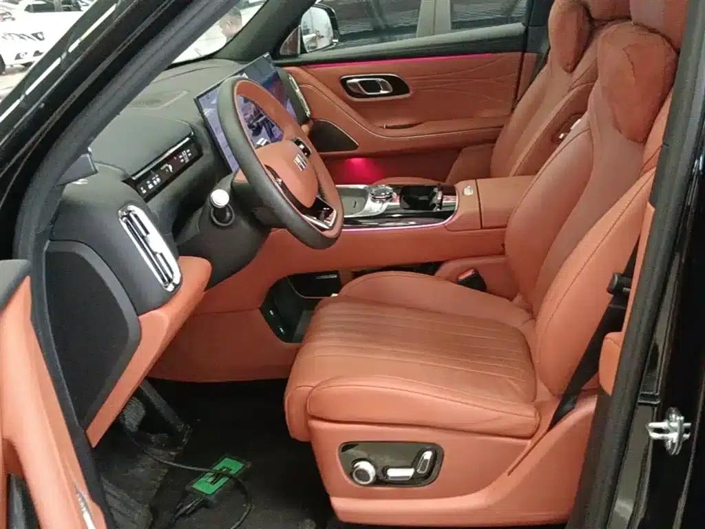 Galaxy M9 2025 210km/h AWD Navigator Edition — миниатюра 11