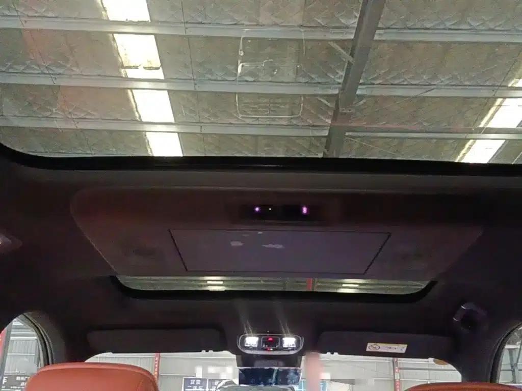 Galaxy M9 2025 210km/h AWD Navigator Edition — миниатюра 14