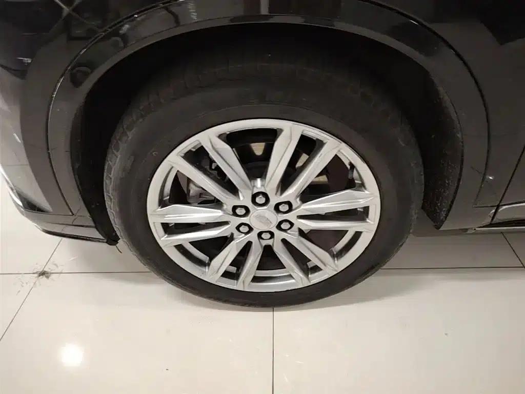 Cadillac XT6 2022 2.0T Six-Seat AWD Luxury — миниатюра 23