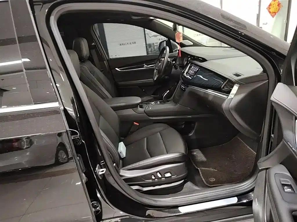 Cadillac XT6 2022 2.0T Six-Seat AWD Luxury — миниатюра 25