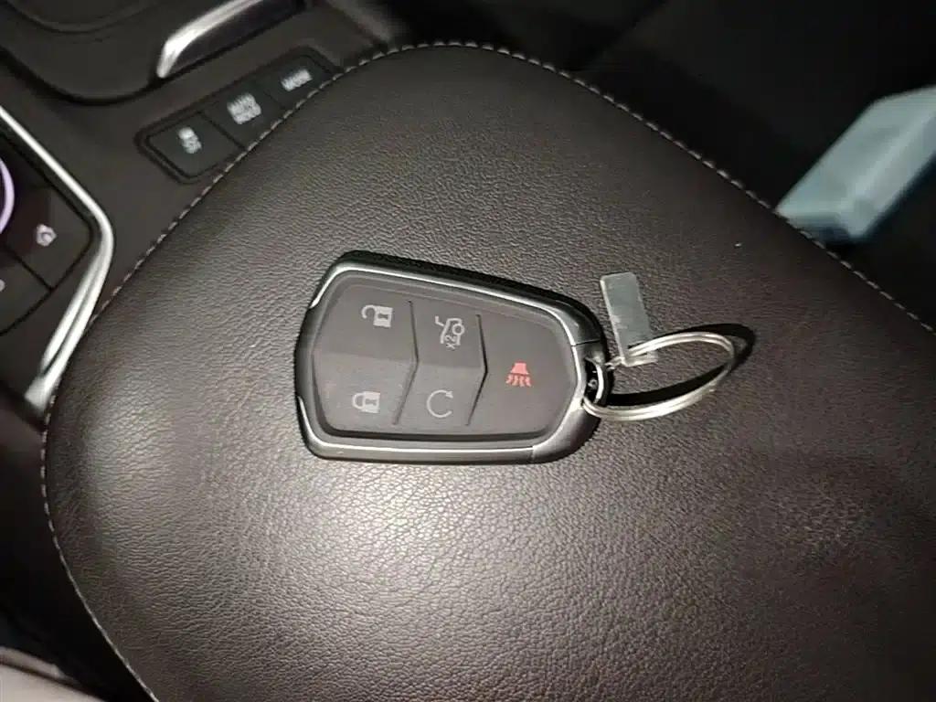 Cadillac XT6 2022 2.0T Six-Seat AWD Luxury — миниатюра 9