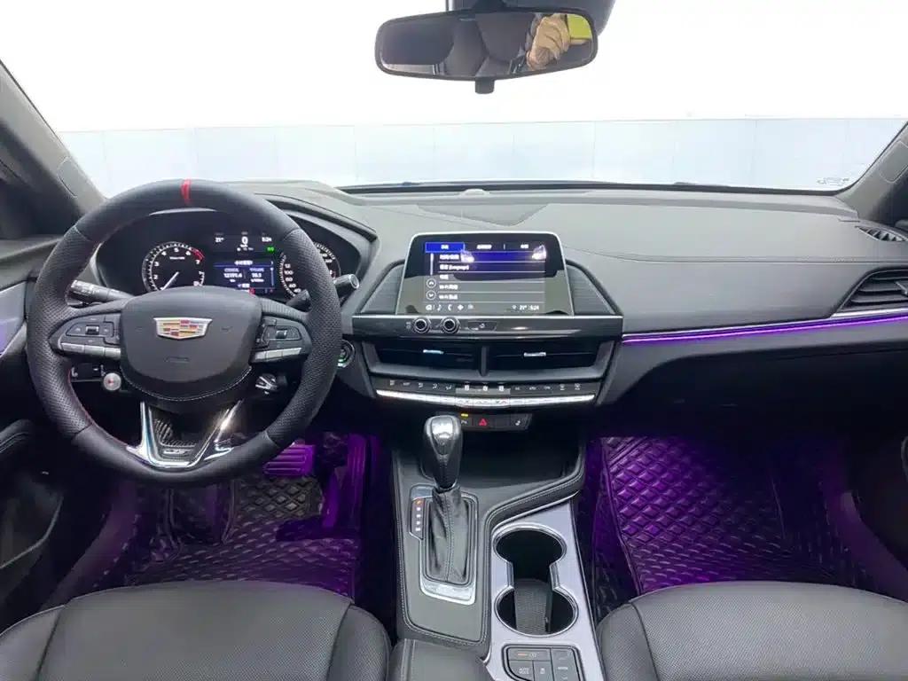 2022 Cadillac CT4 28T Luxury — миниатюра 13