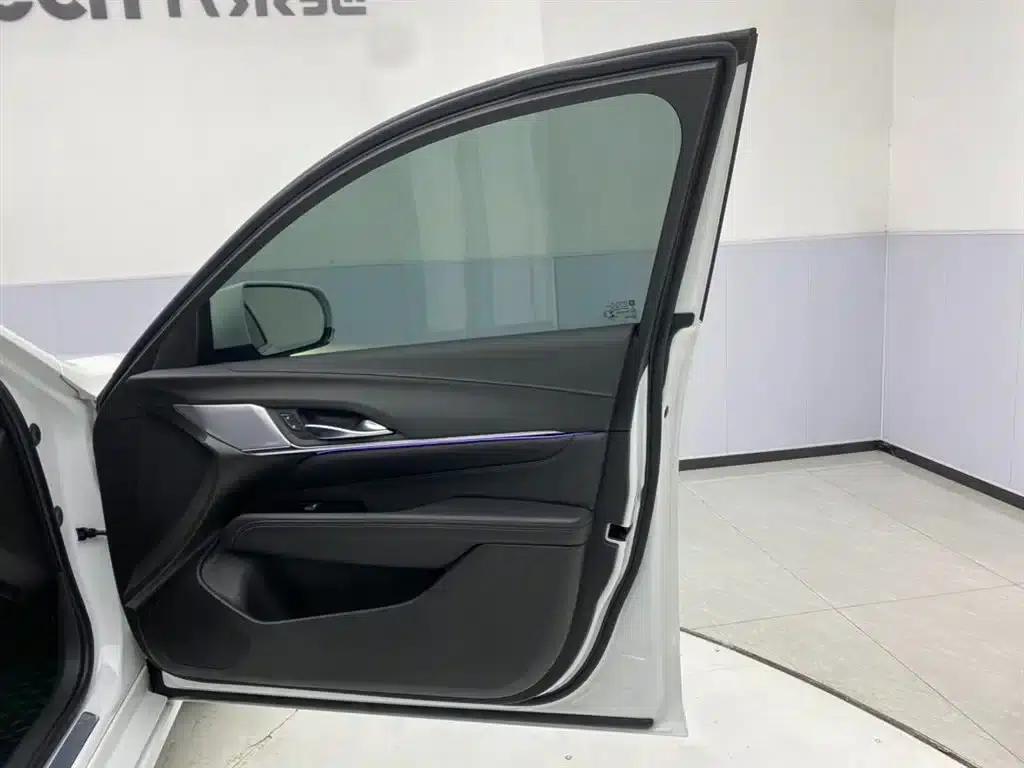 2022 Cadillac CT4 28T Luxury — миниатюра 26