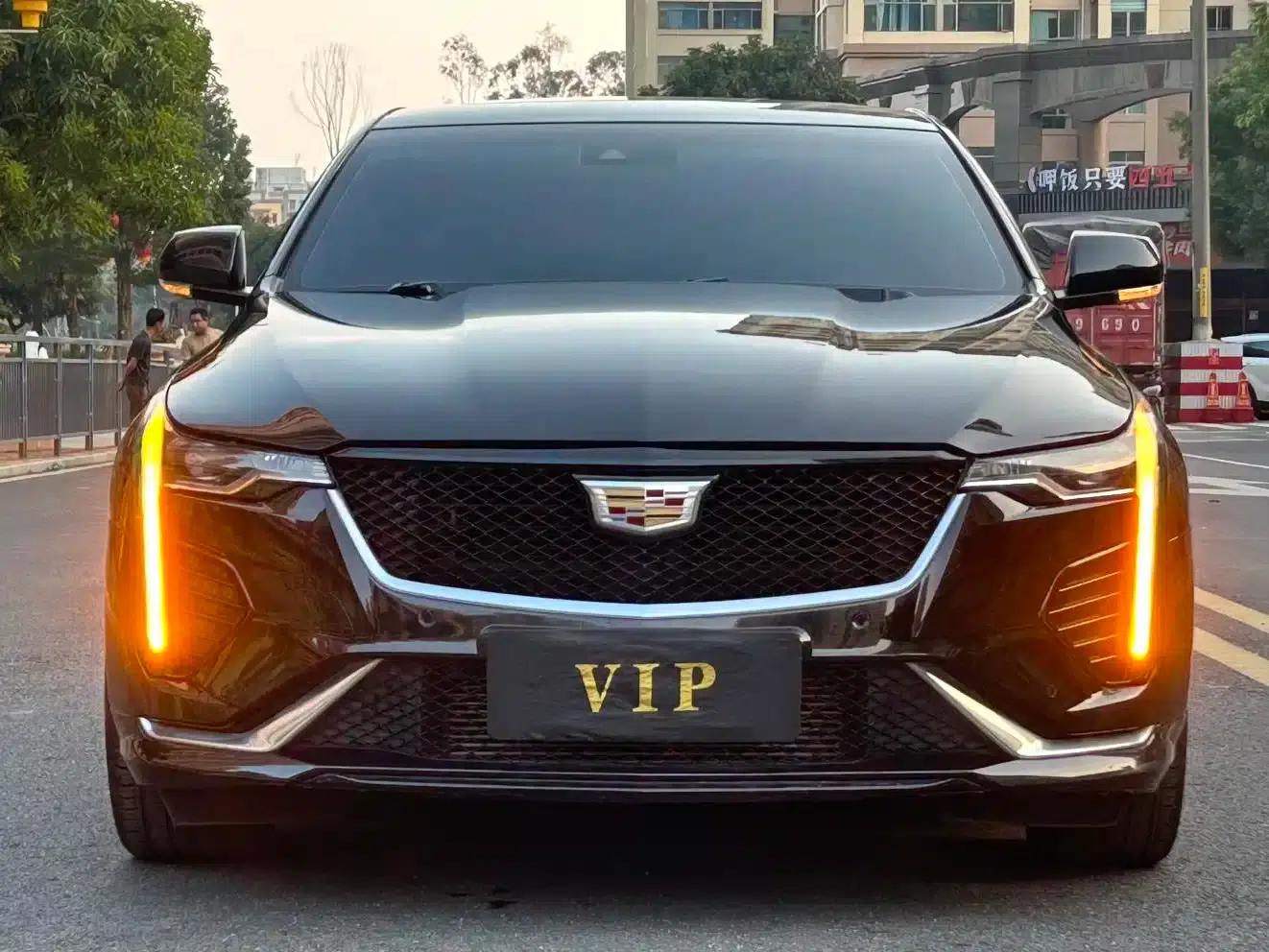 2022 Cadillac CT4 28T Premium — миниатюра 2