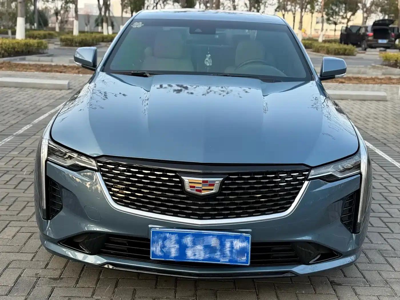 2023 Cadillac CT4 25T Luxury — миниатюра 2