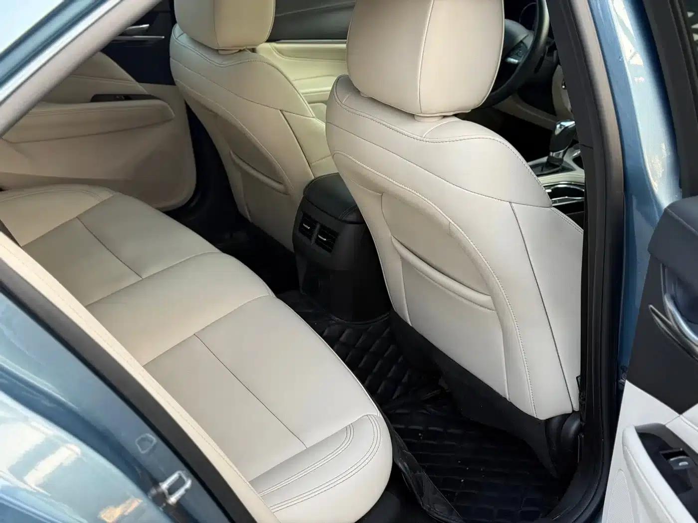 2023 Cadillac CT4 25T Luxury — миниатюра 12