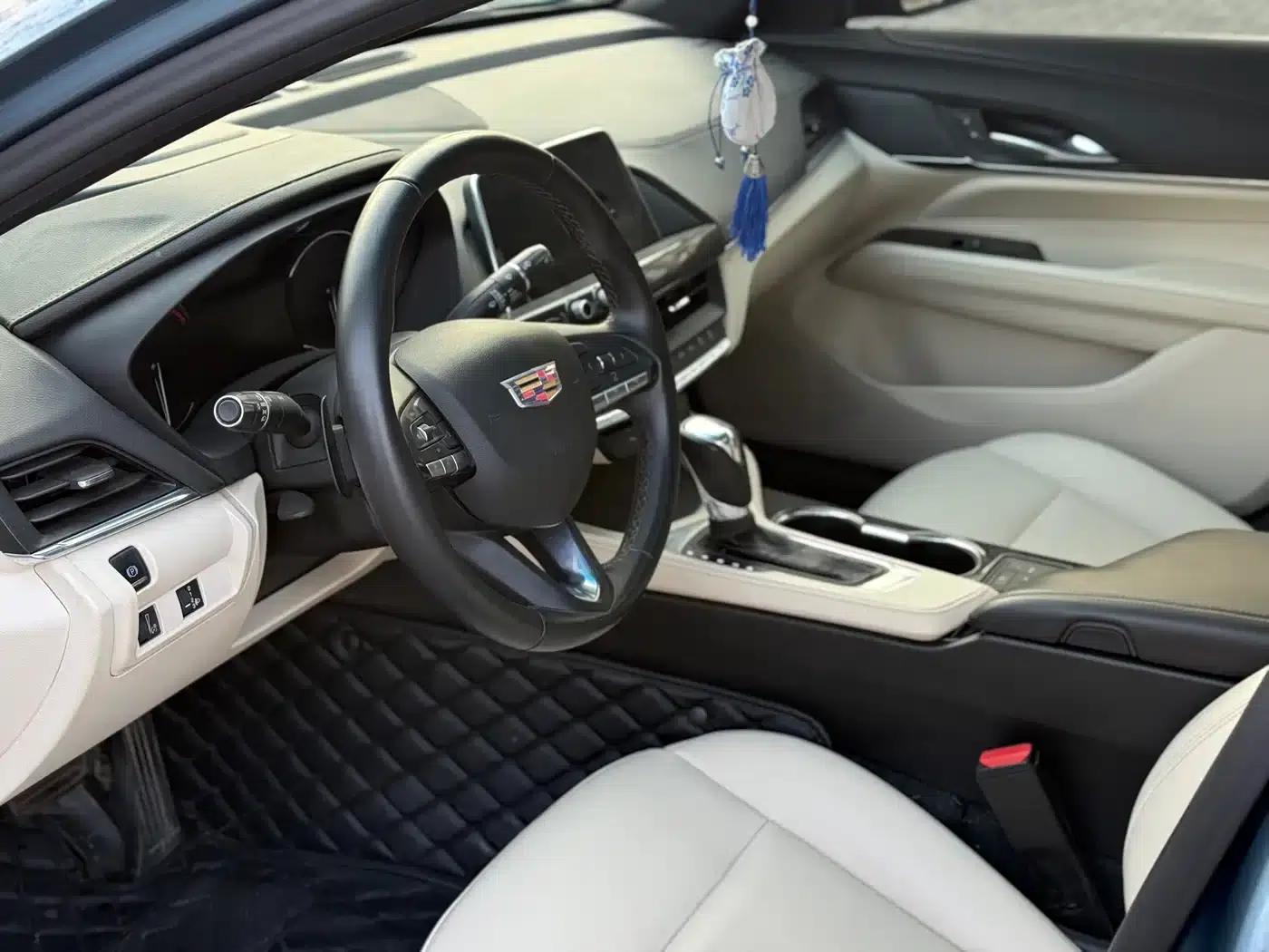 2023 Cadillac CT4 25T Luxury — миниатюра 5
