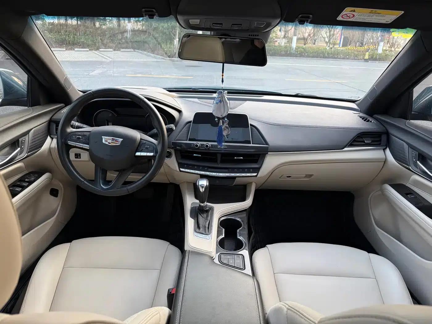 2023 Cadillac CT4 25T Luxury — миниатюра 6