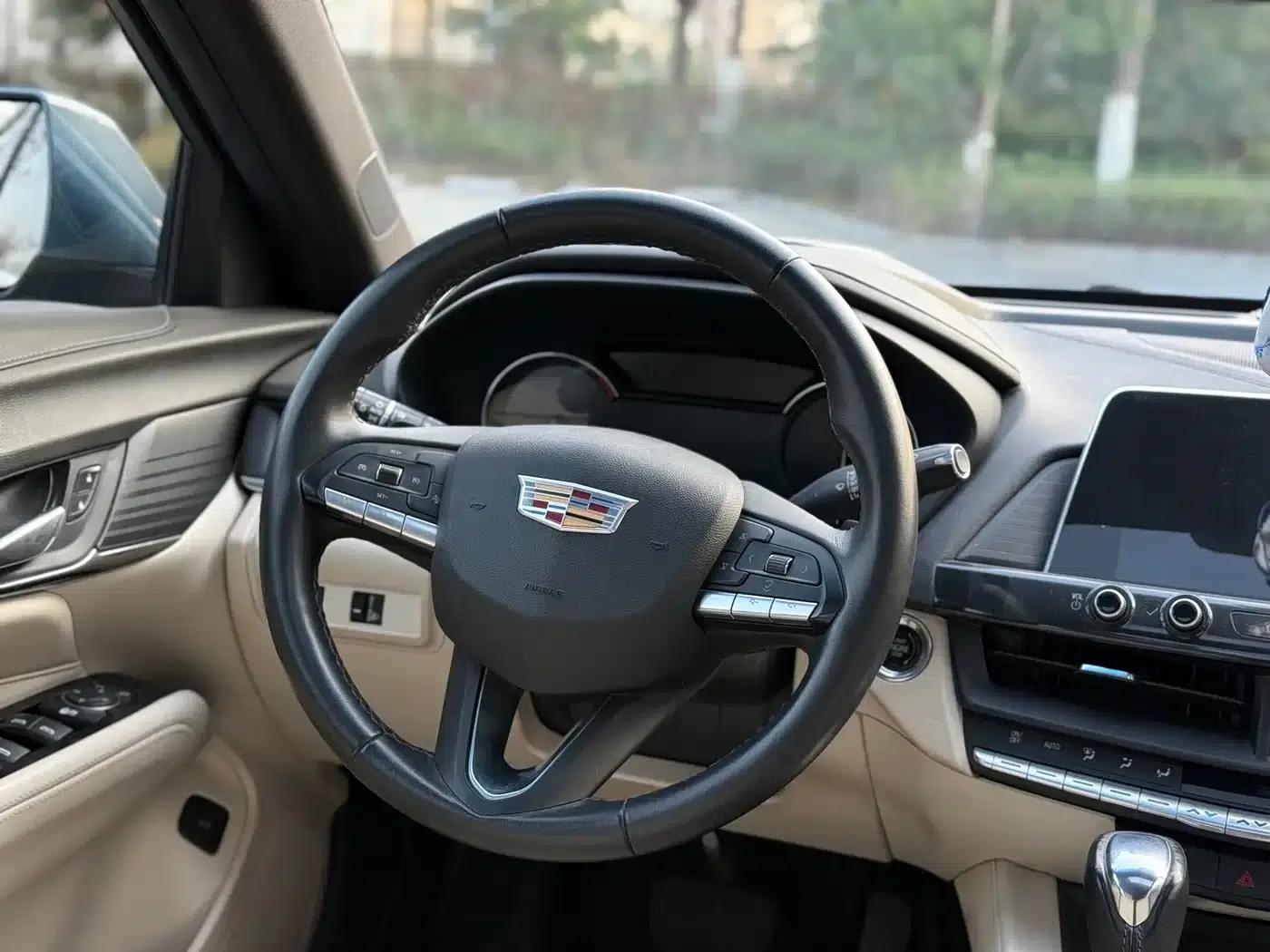 2023 Cadillac CT4 25T Luxury — миниатюра 7
