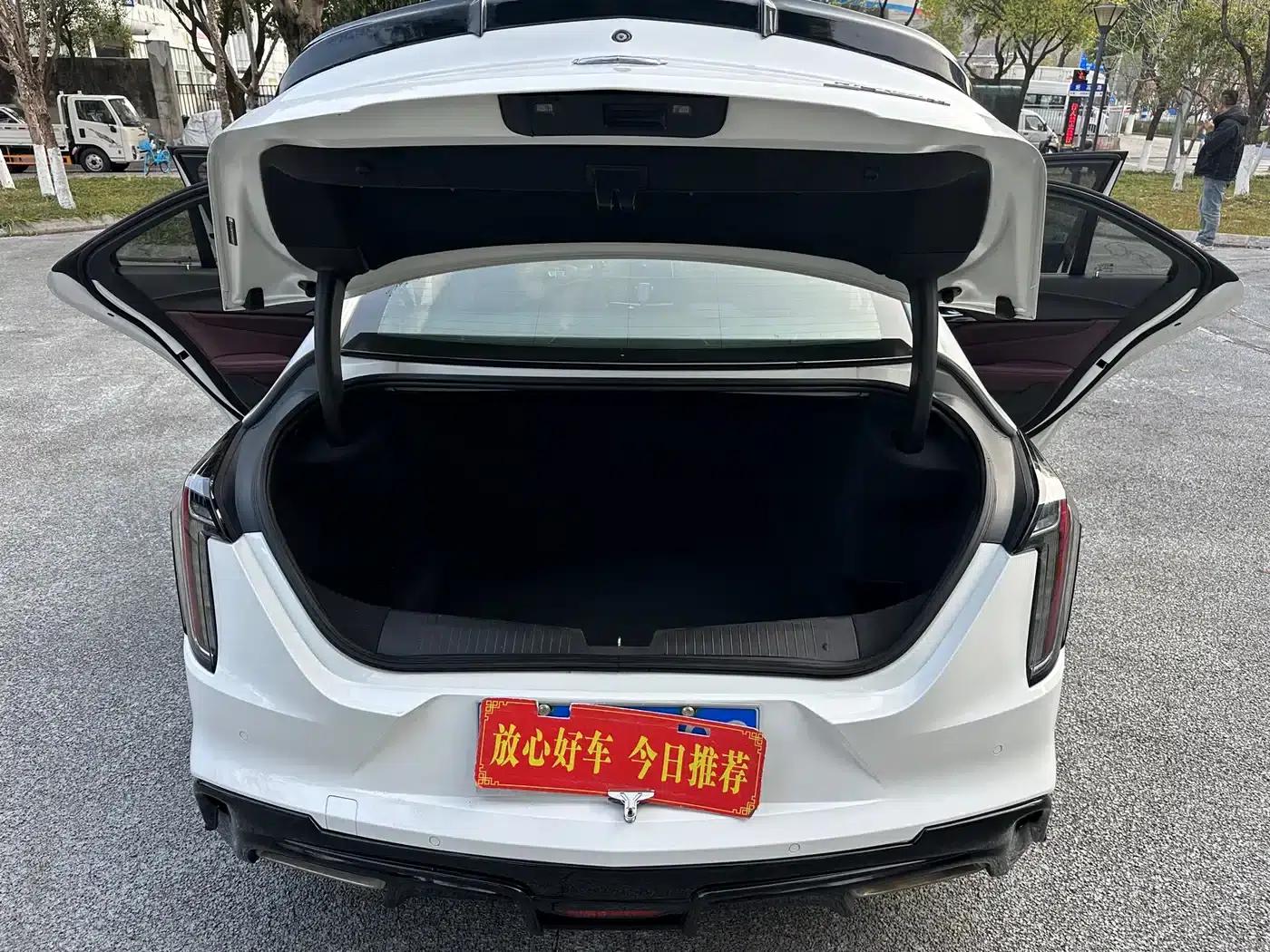 2020 Cadillac CT4 28T Elite — миниатюра 11