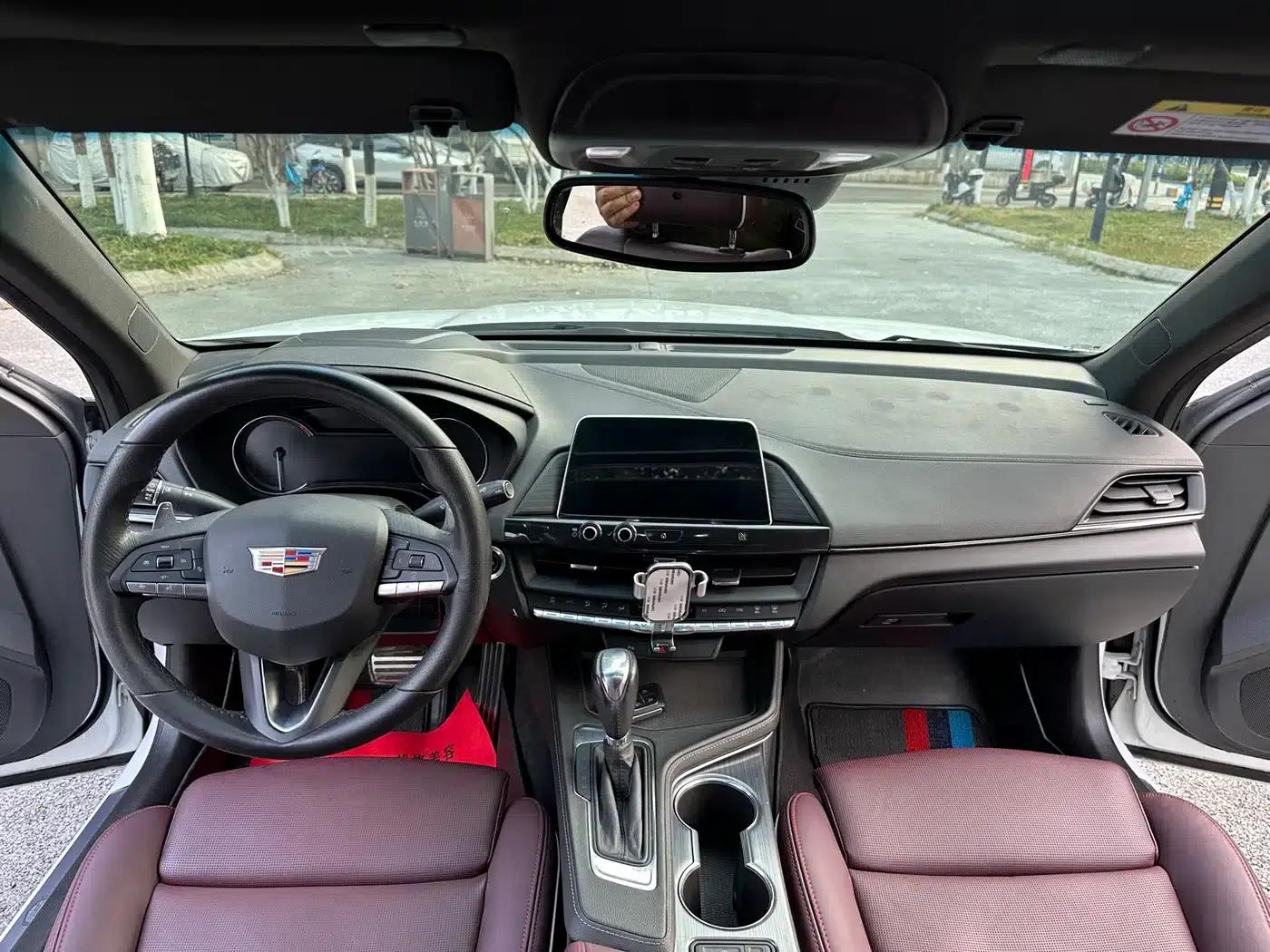 2020 Cadillac CT4 28T Elite — миниатюра 14