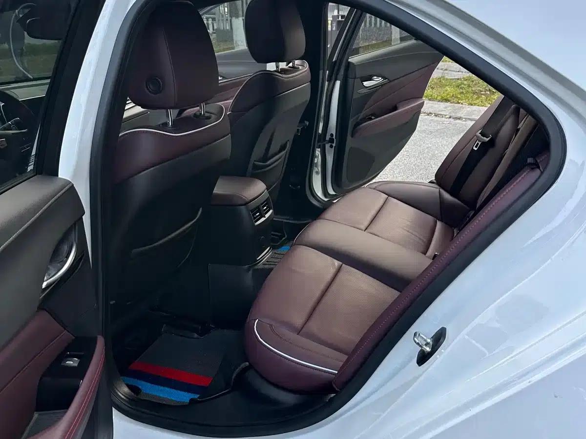 2020 Cadillac CT4 28T Elite — миниатюра 10