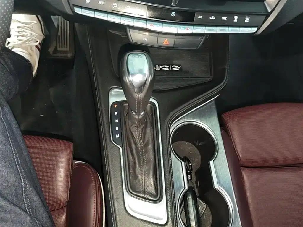 2022 Cadillac CT4 28T Premium — миниатюра 14
