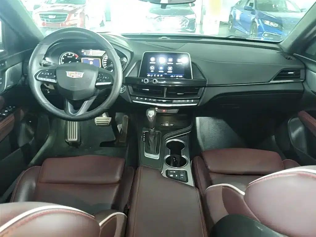 2022 Cadillac CT4 28T Premium — миниатюра 10