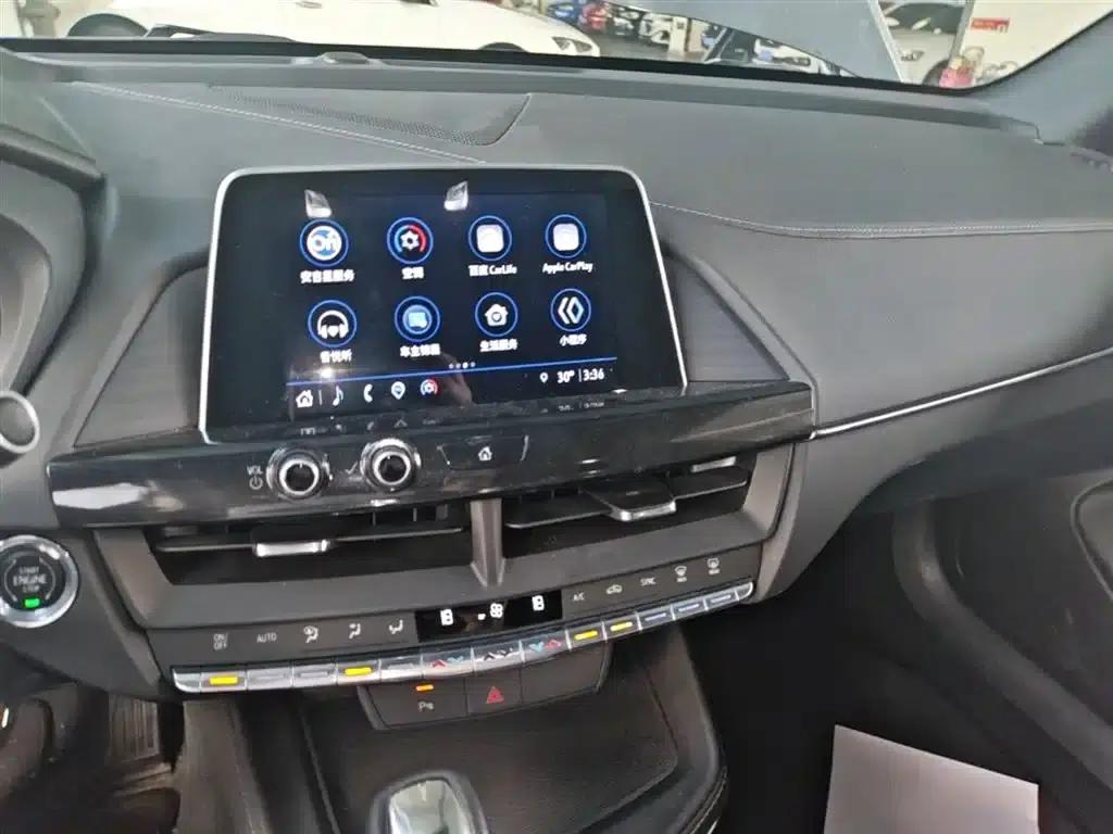 2023 Cadillac CT4 25T Fashion Edition — миниатюра 13
