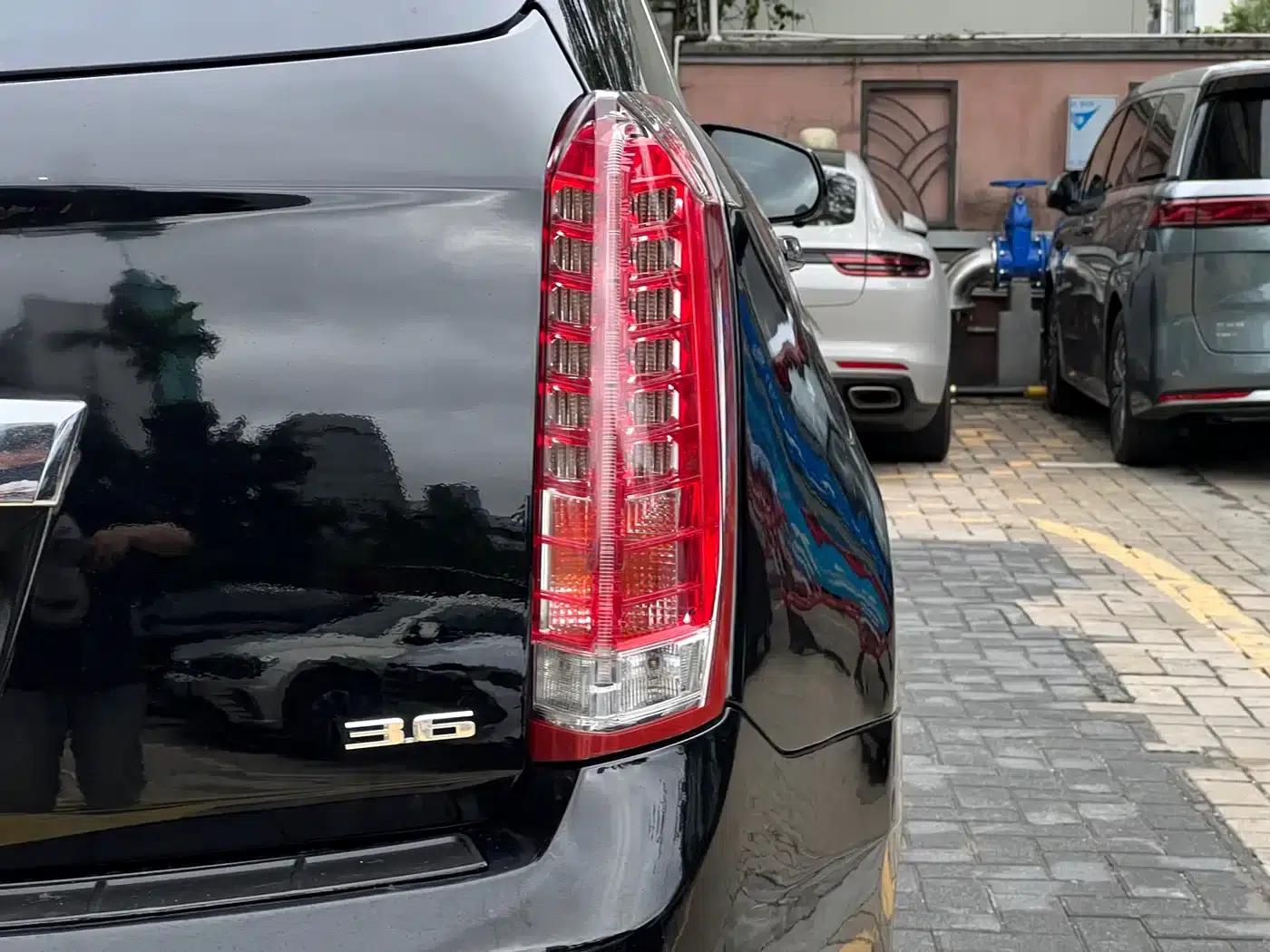 2014 Cadillac SRX 3.6L Flagship — миниатюра 14
