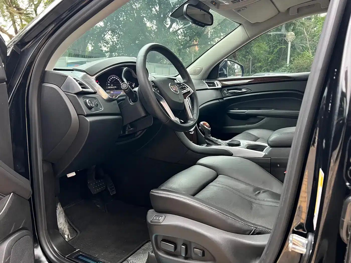 2014 Cadillac SRX 3.6L Flagship — миниатюра 4