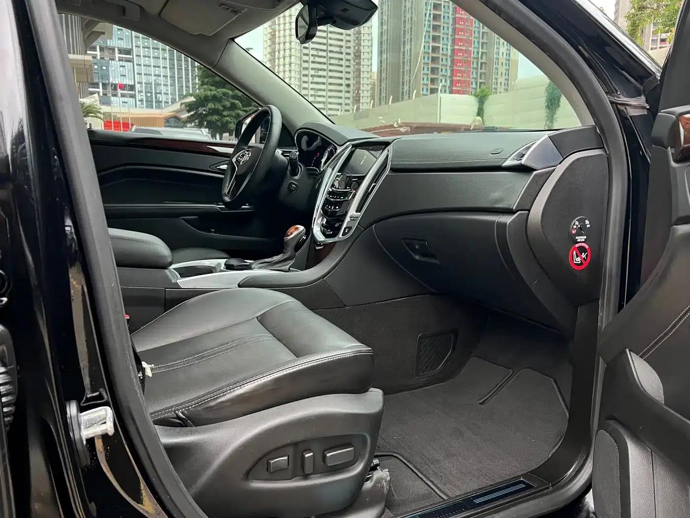 2014 Cadillac SRX 3.6L Flagship — миниатюра 6