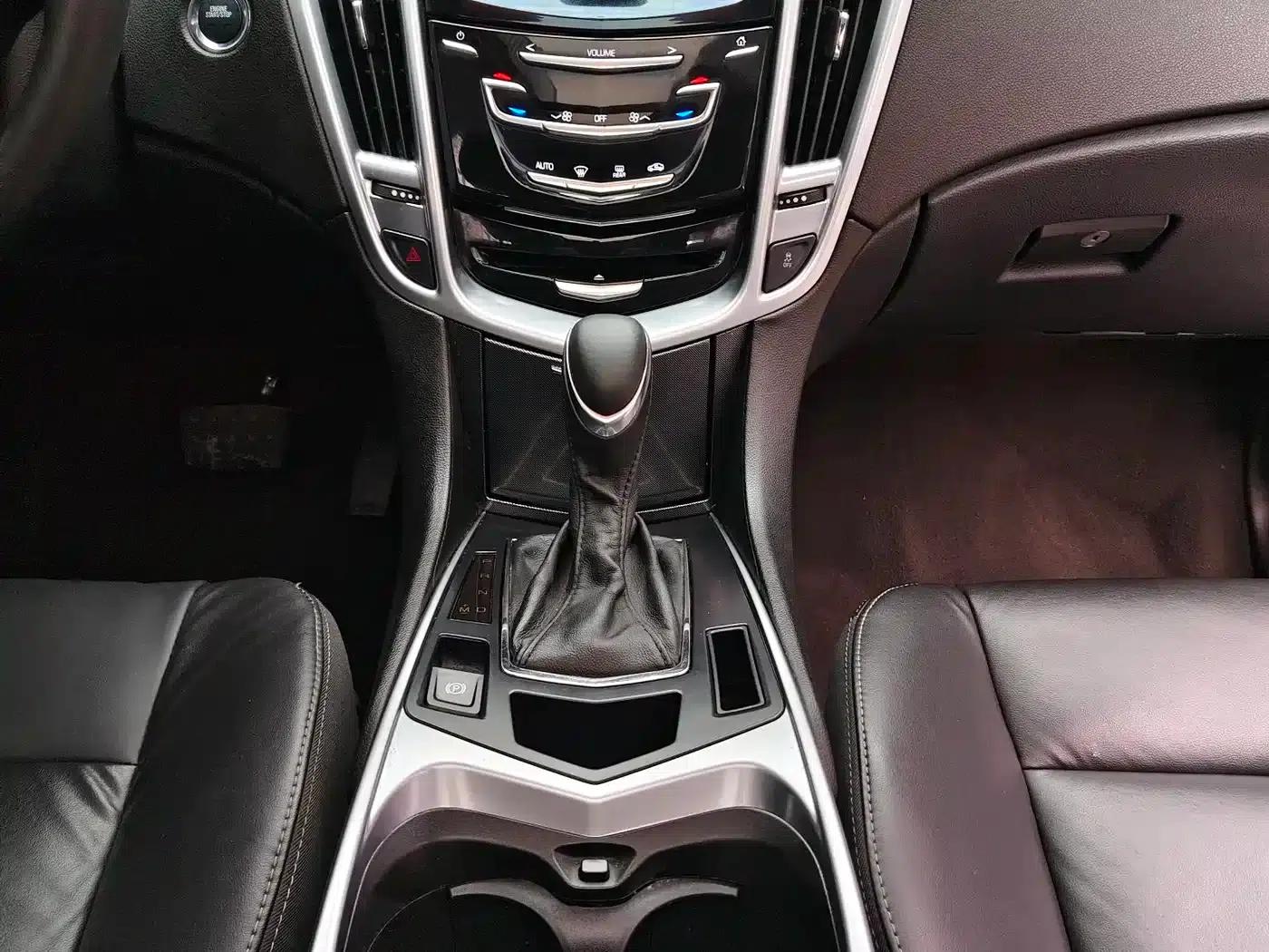 2013 Cadillac SRX 3.0L Comfort — миниатюра 10