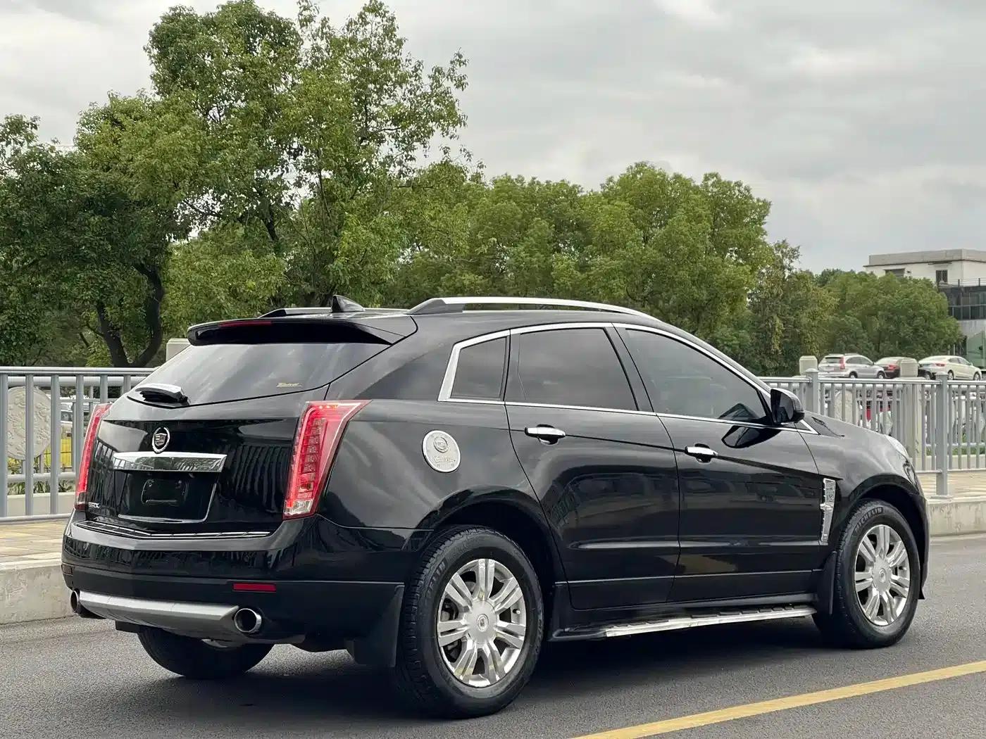2012 Cadillac SRX 3.0L Luxury — миниатюра 5
