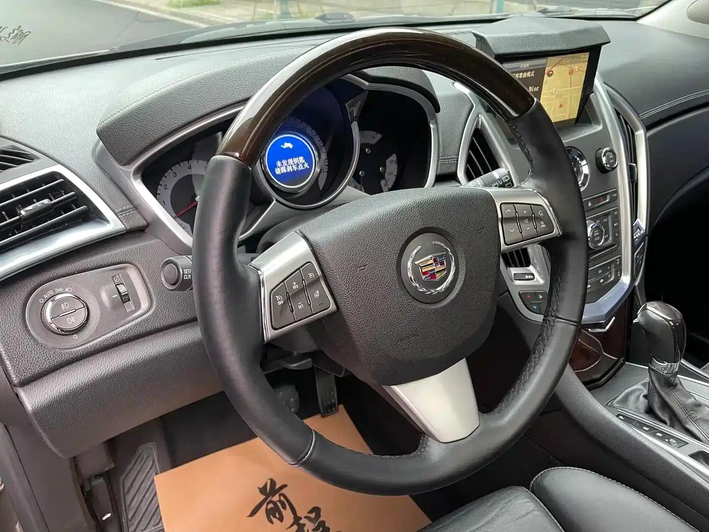 2012 Cadillac SRX 3.0L Premium Edition — миниатюра 11
