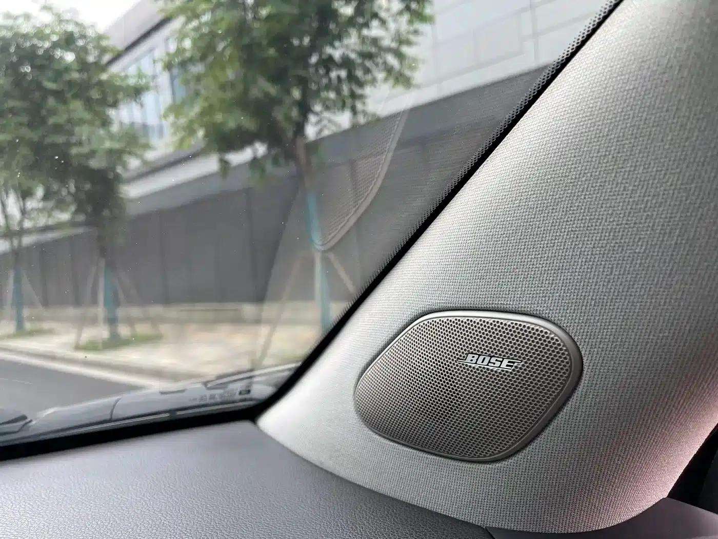 2012 Cadillac SRX 3.0L Premium Edition — миниатюра 14