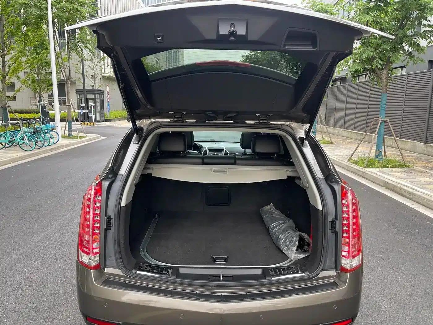 2012 Cadillac SRX 3.0L Premium Edition — миниатюра 17