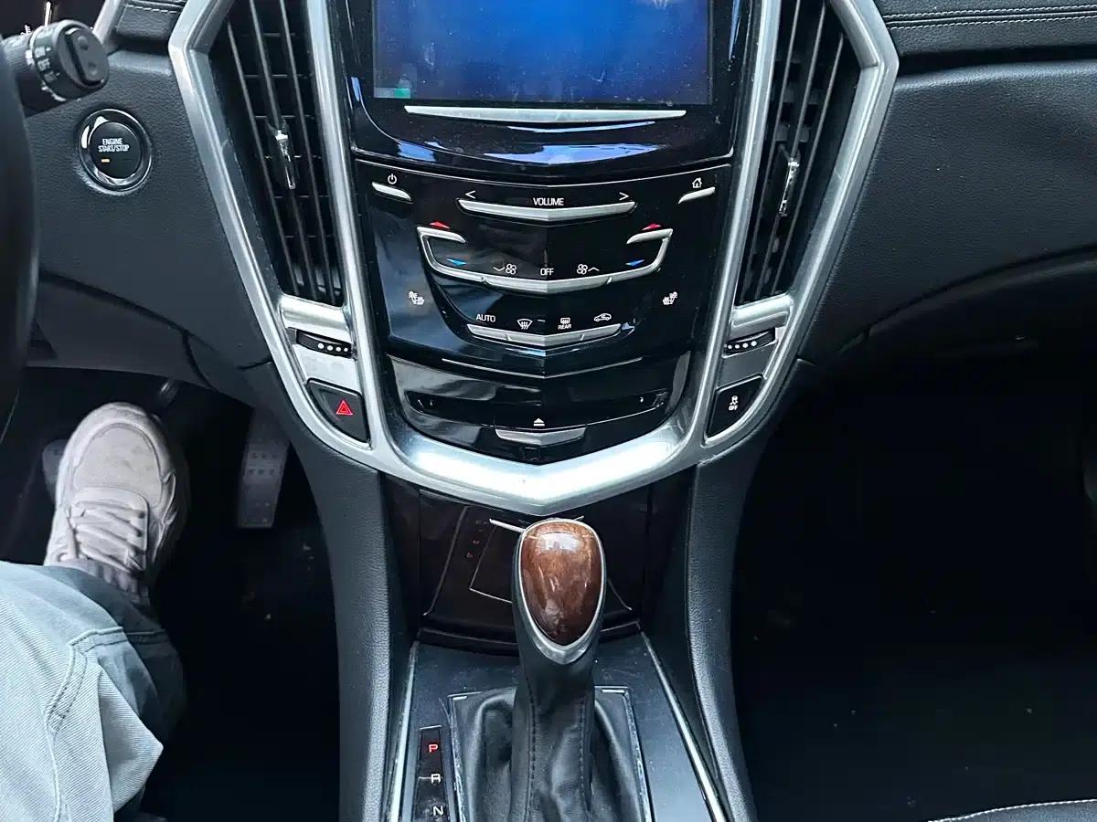 2014 Cadillac SRX 3.0L Elite — миниатюра 14