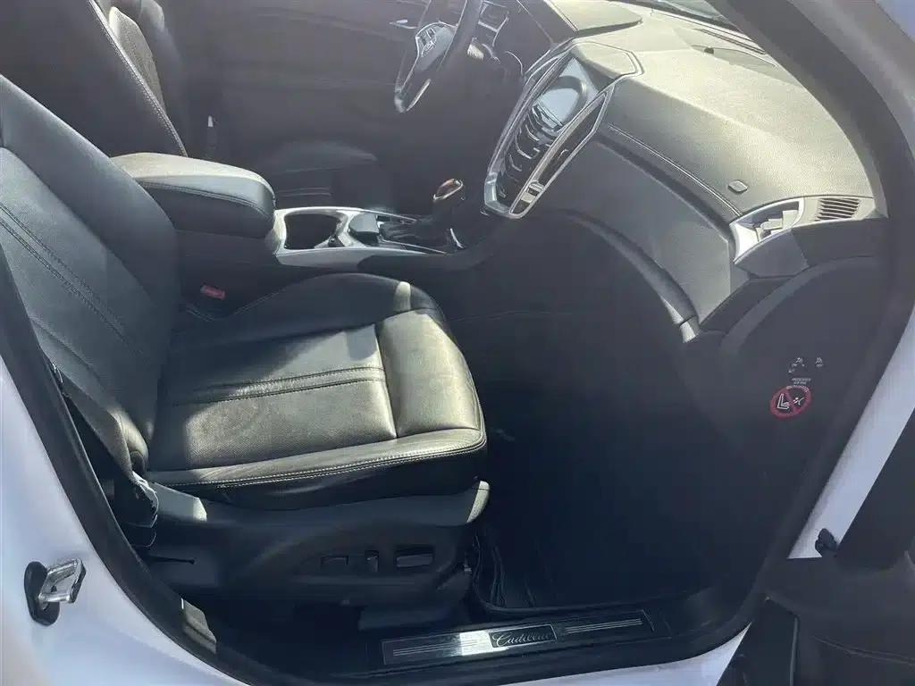 2013 Cadillac SRX 3.0L Premium Edition — миниатюра 18