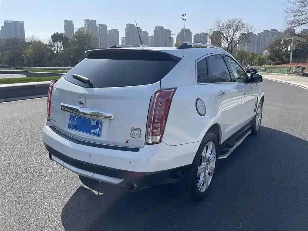 2013 Cadillac SRX 3.0L Premium Edition — миниатюра 5