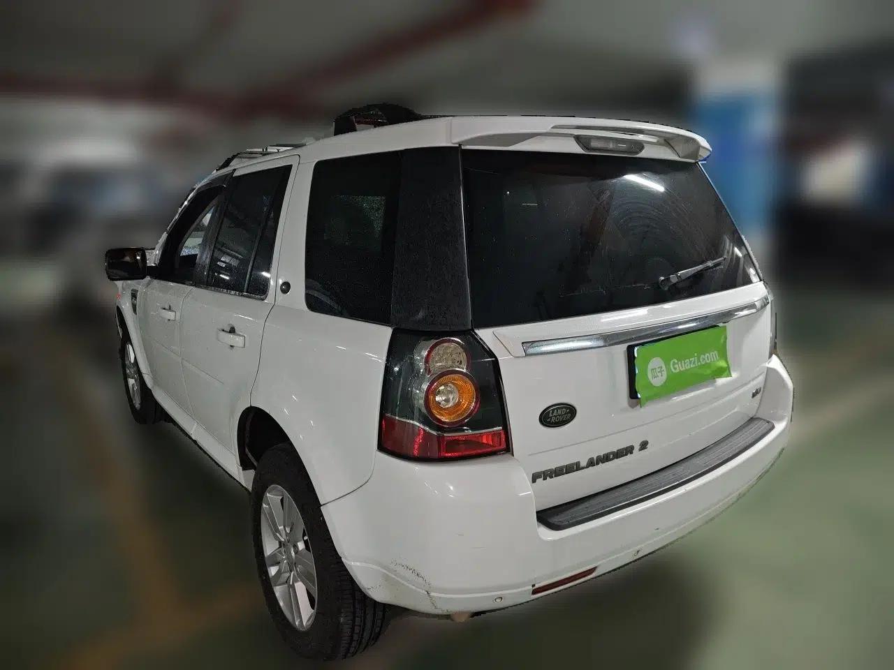 Land Rover Freelander 2 2014 2.0T Si4 SE Gasoline Version — миниатюра 4