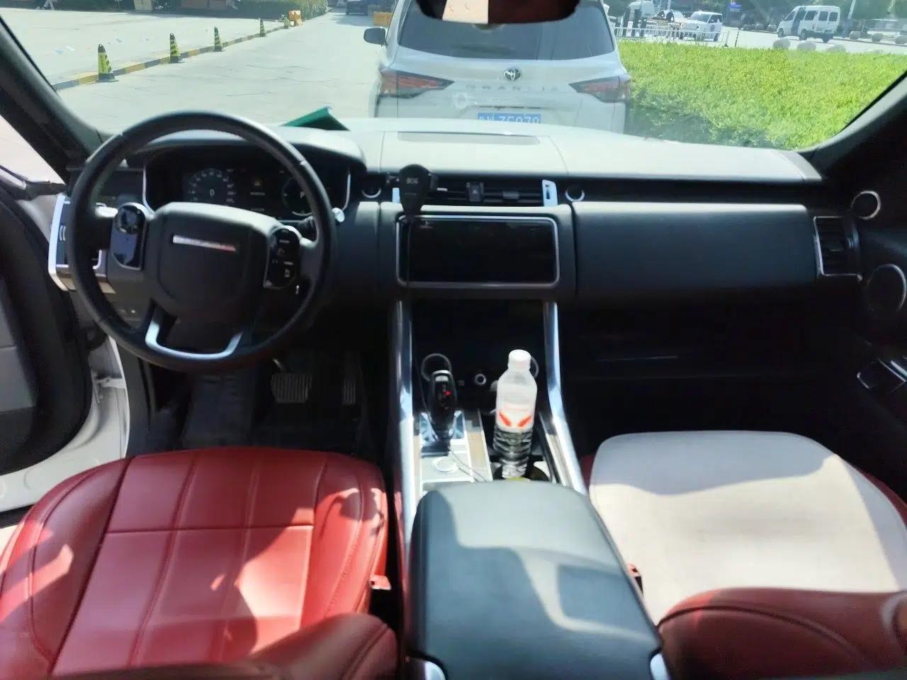 Land Rover Range SportNew Energy 2018 P400e — миниатюра 10