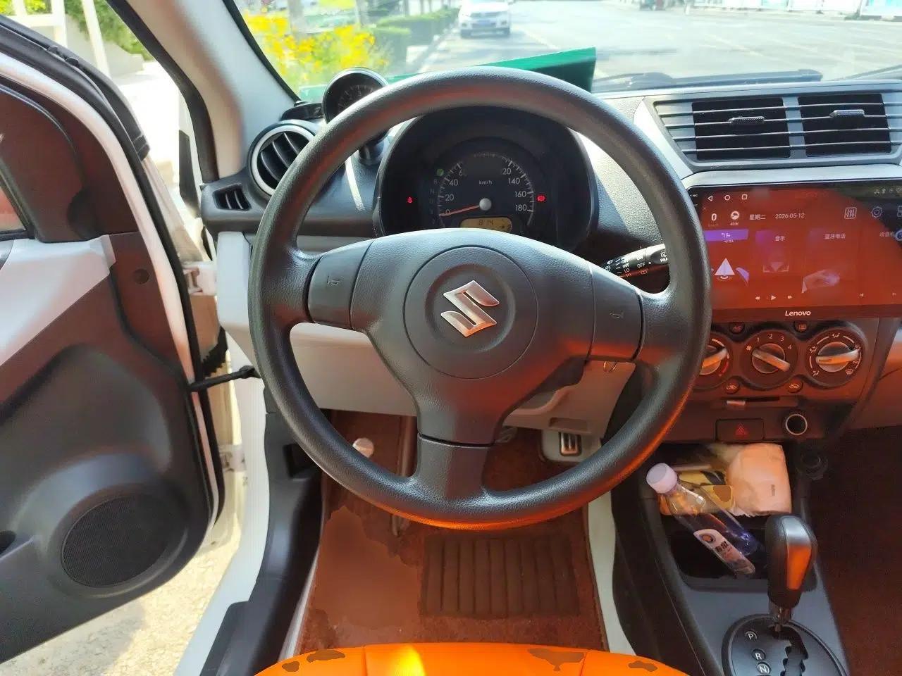 Suzuki Alto 2013 1.0L Automatic Luxury Model — миниатюра 11