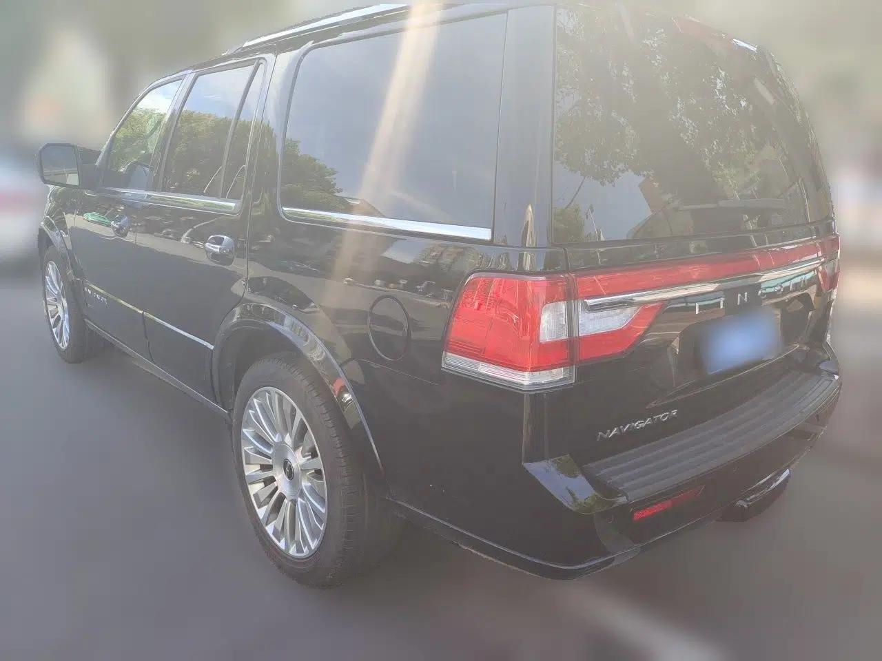 Lincoln Navigator 2017 3.5T AWD — миниатюра 4
